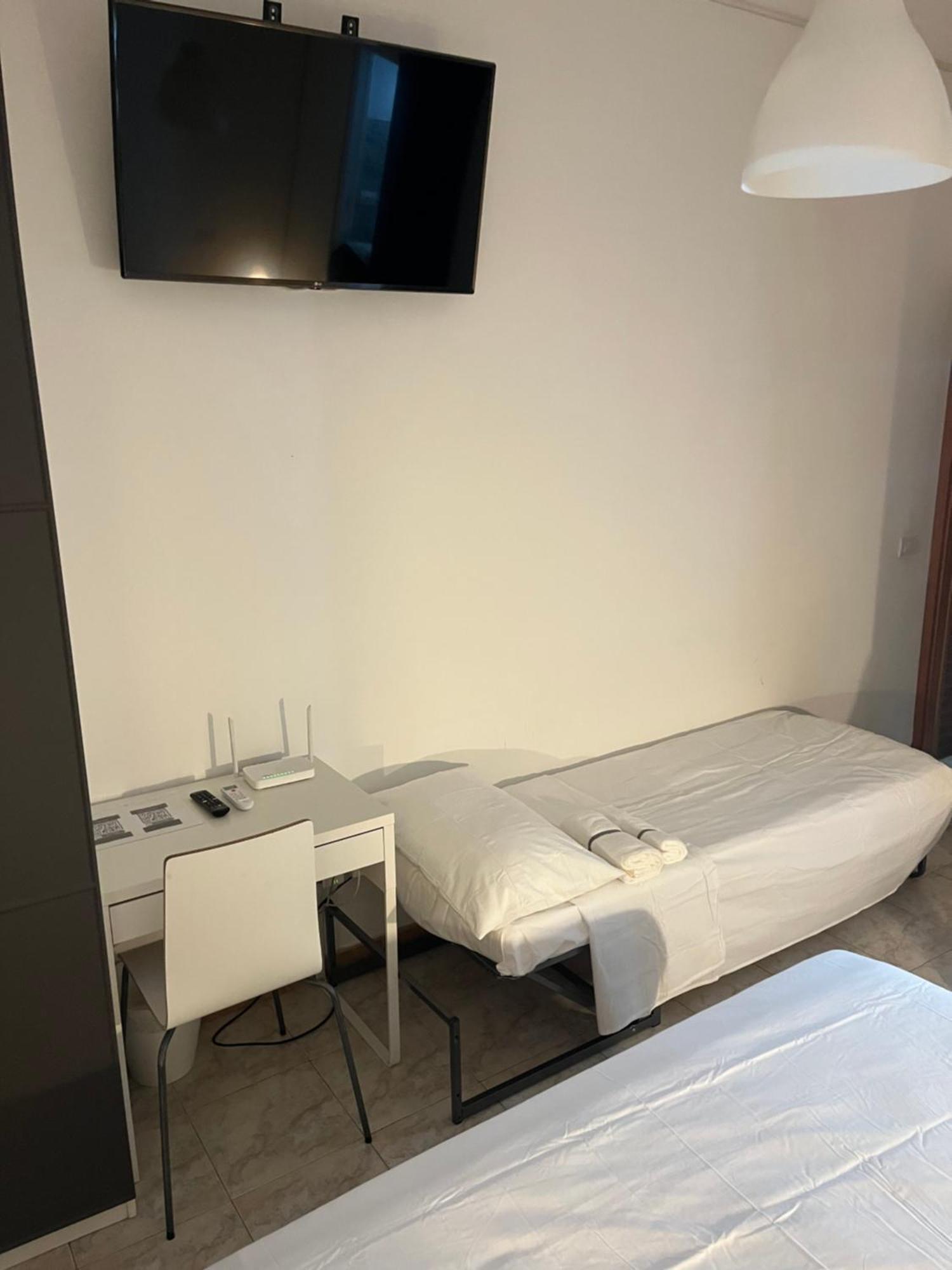 Scalo 71 Guest House โรม ภายนอก รูปภาพ